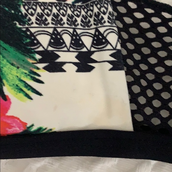 Ripcurl Bikini Top - Size XS - Picture 2 of 4